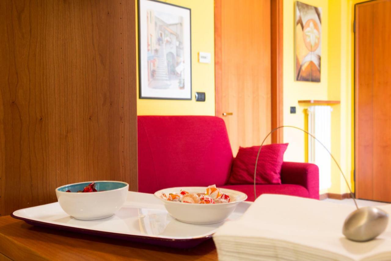 Villa Cozy Penthouse San Donato Milanese Exterior foto